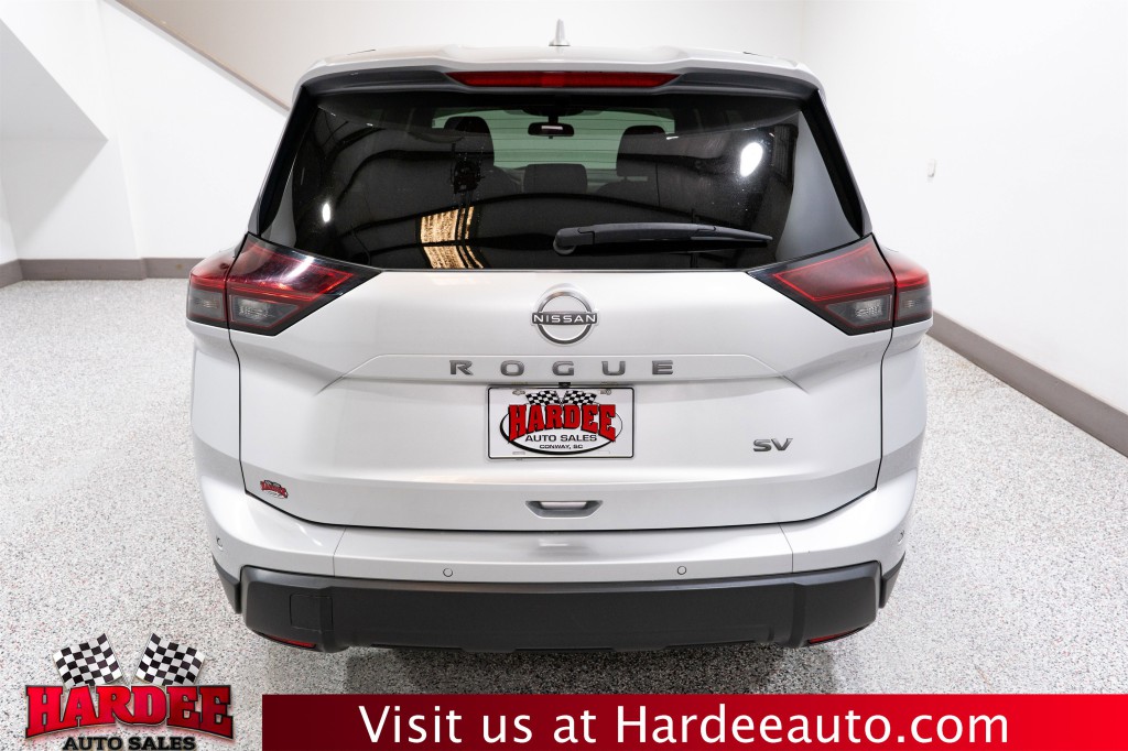 2024 Nissan Rogue Image 4