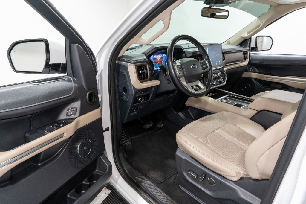 2024 Ford Expedition Image 12