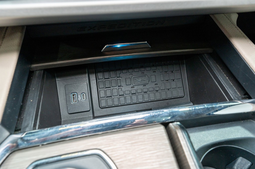 2024 Ford Expedition Image 25