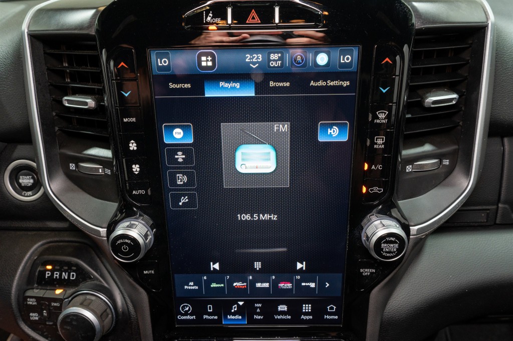 2024 RAM 2500 Image 17