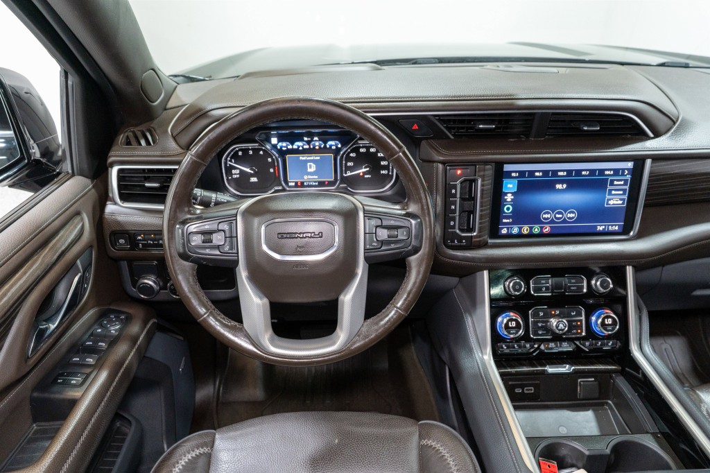 2021 GMC Yukon Image 12
