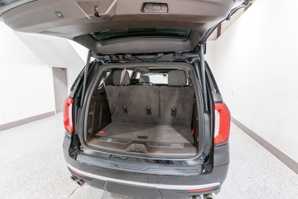 2021 GMC Yukon Image 36