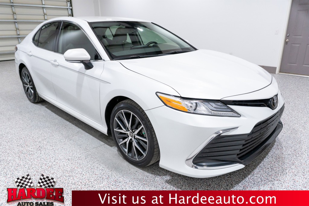 2023 Toyota Camry Image 6