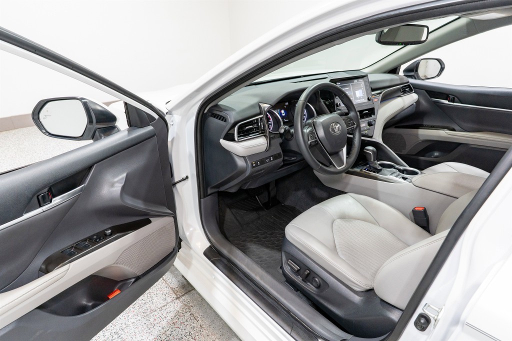 2023 Toyota Camry Image 12