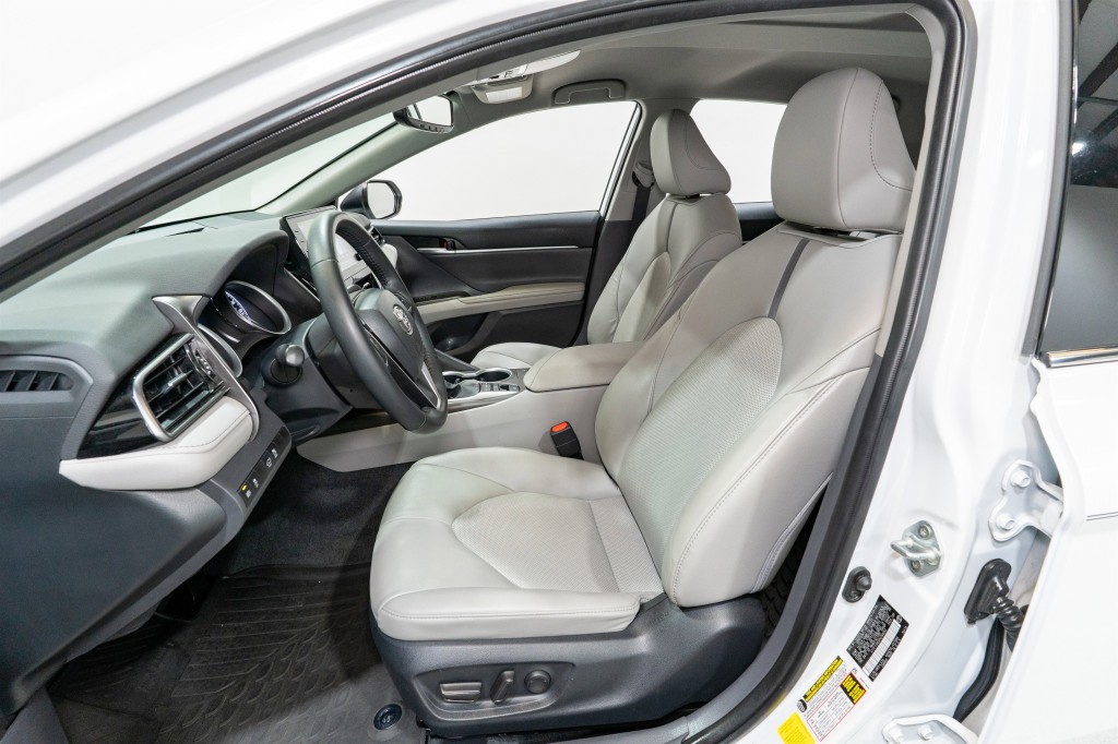 2023 Toyota Camry Image 15