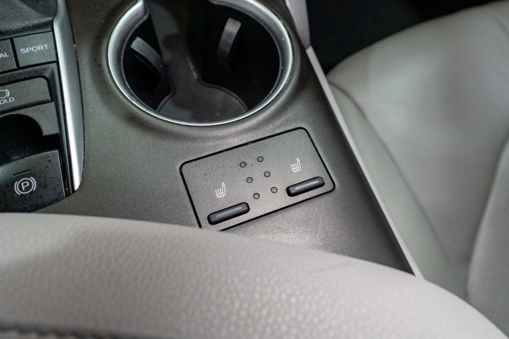 2023 Toyota Camry Image 24