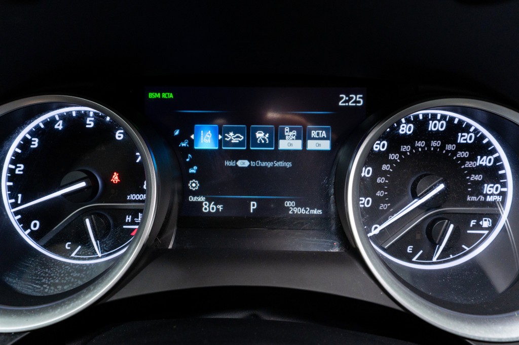 2023 Toyota Camry Image 25