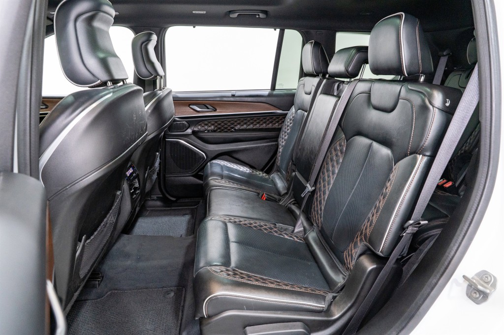2023 Jeep Grand Cherokee Image 35
