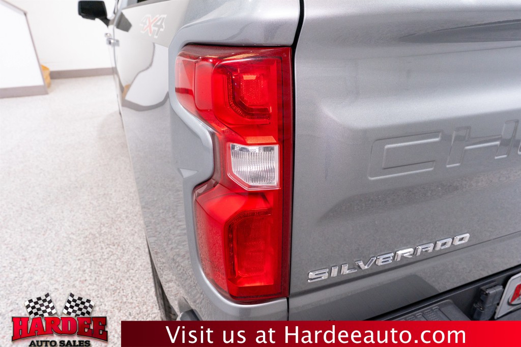 2023 Chevrolet Silverado 1500 Image 9