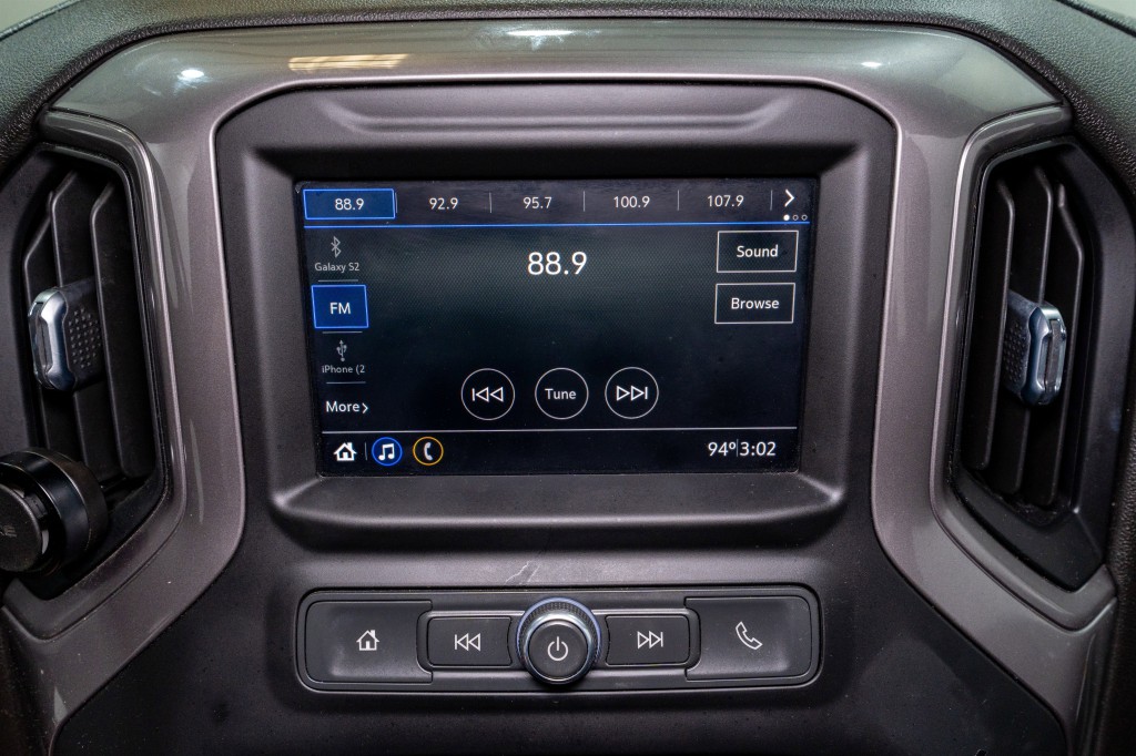 2022 Chevrolet Silverado 1500 Image 17