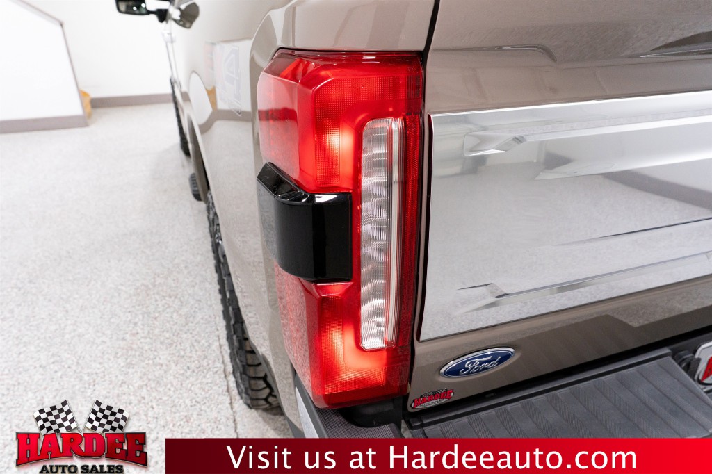 2026 Ford F-250 Image 9