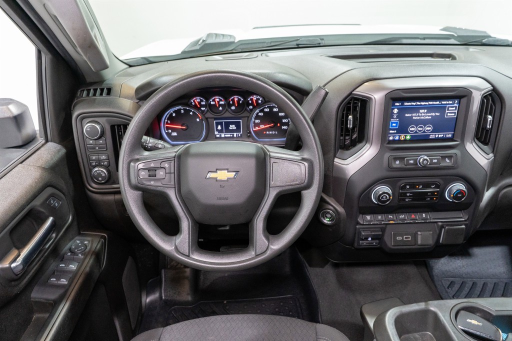 2024 Chevrolet Silverado 1500 Image 12