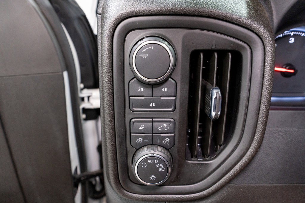 2024 Chevrolet Silverado 1500 Image 28