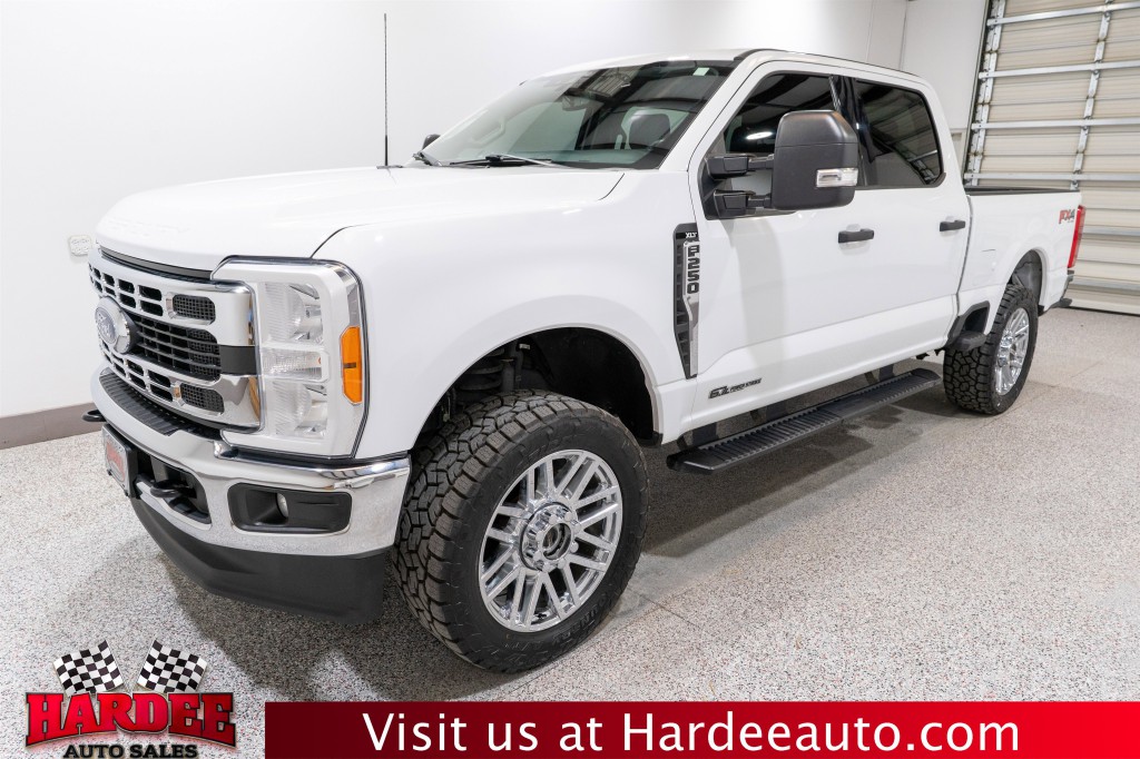 2023 Ford F-250 Image 2