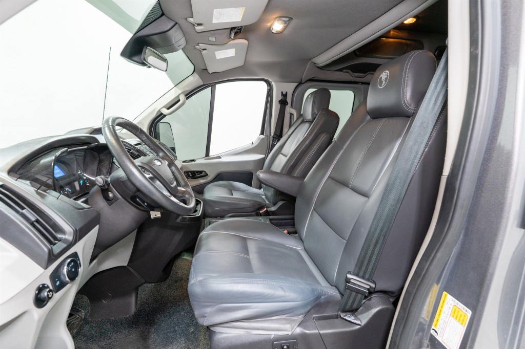 2015 Ford Explorer Image 22
