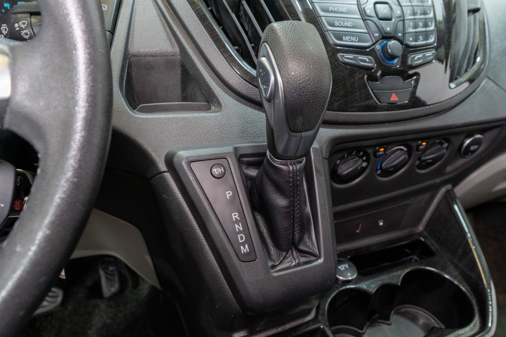2015 Ford Explorer Image 29