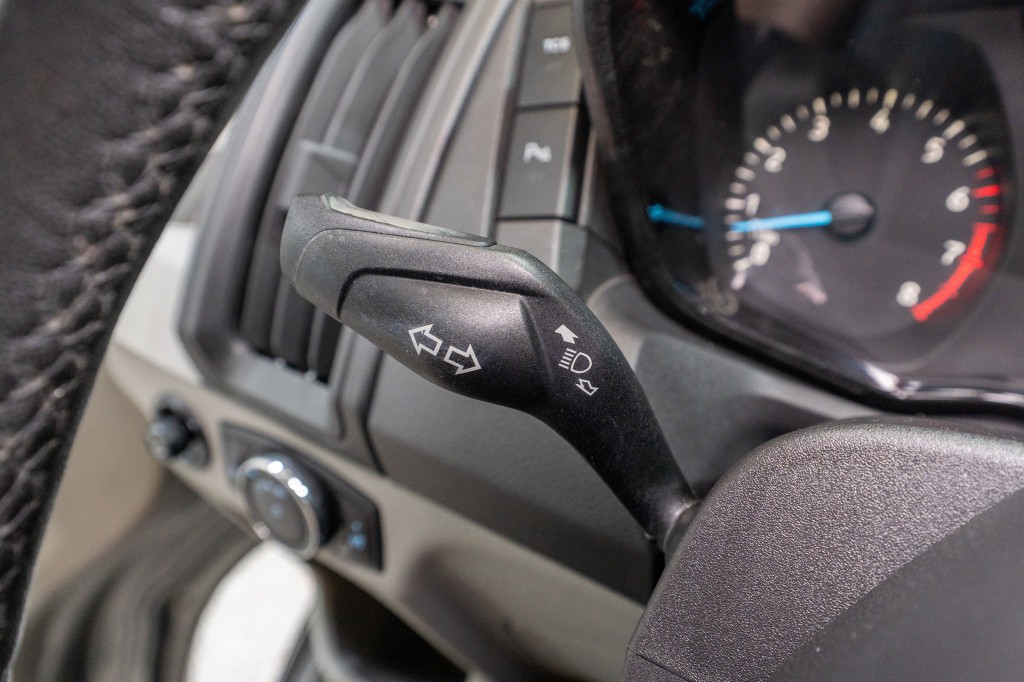 2015 Ford Explorer Image 34