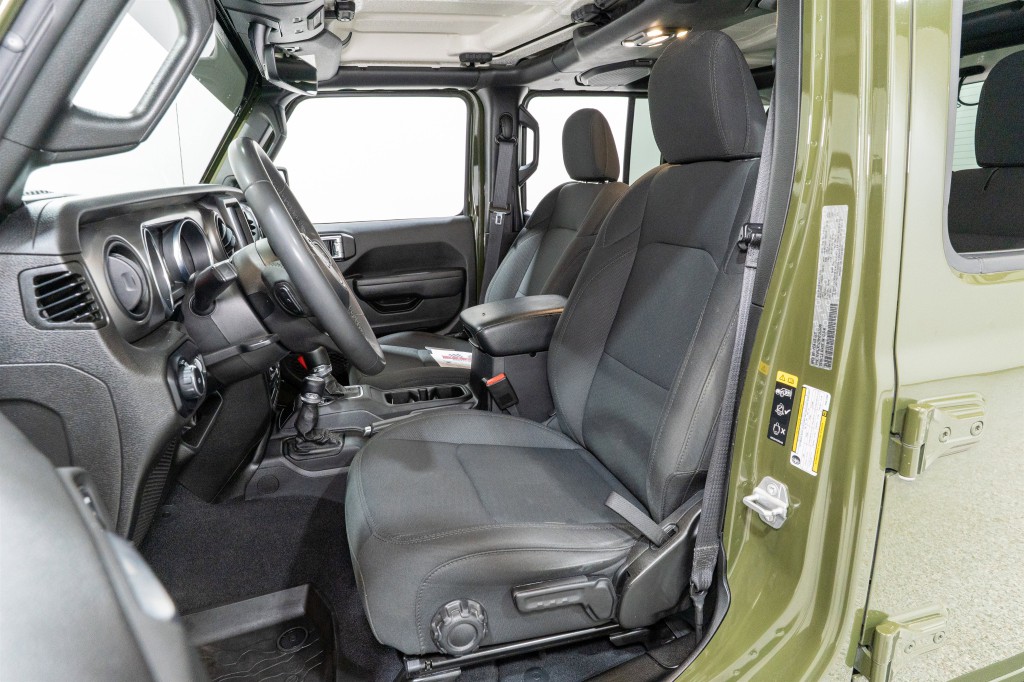 2023 Jeep Wrangler Image 14