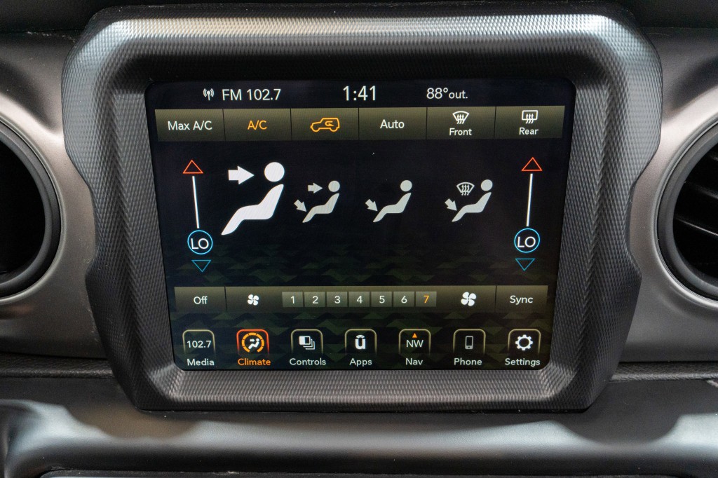 2023 Jeep Wrangler Image 17