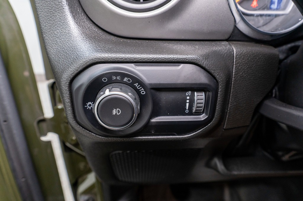 2023 Jeep Wrangler Image 30