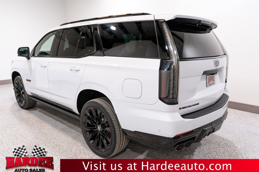 2026 Cadillac Escalade Image 3