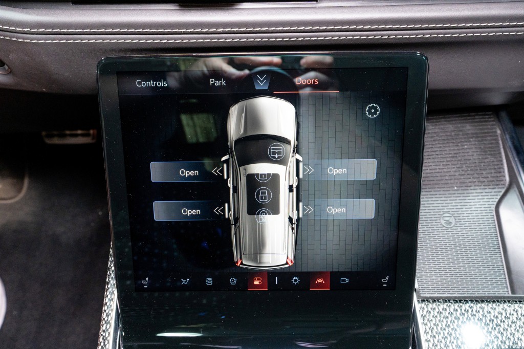 2026 Cadillac Escalade Image 29