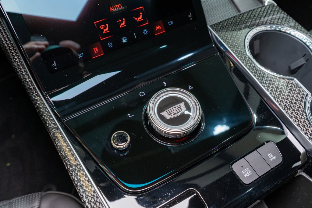 2026 Cadillac Escalade Image 33