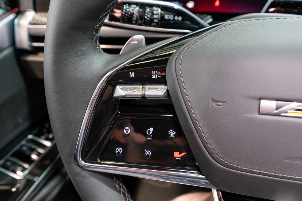 2026 Cadillac Escalade Image 37