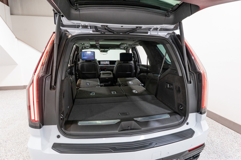 2026 Cadillac Escalade Image 48