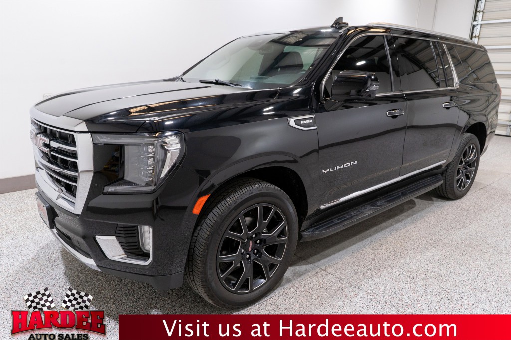 2023 GMC Yukon Image 2