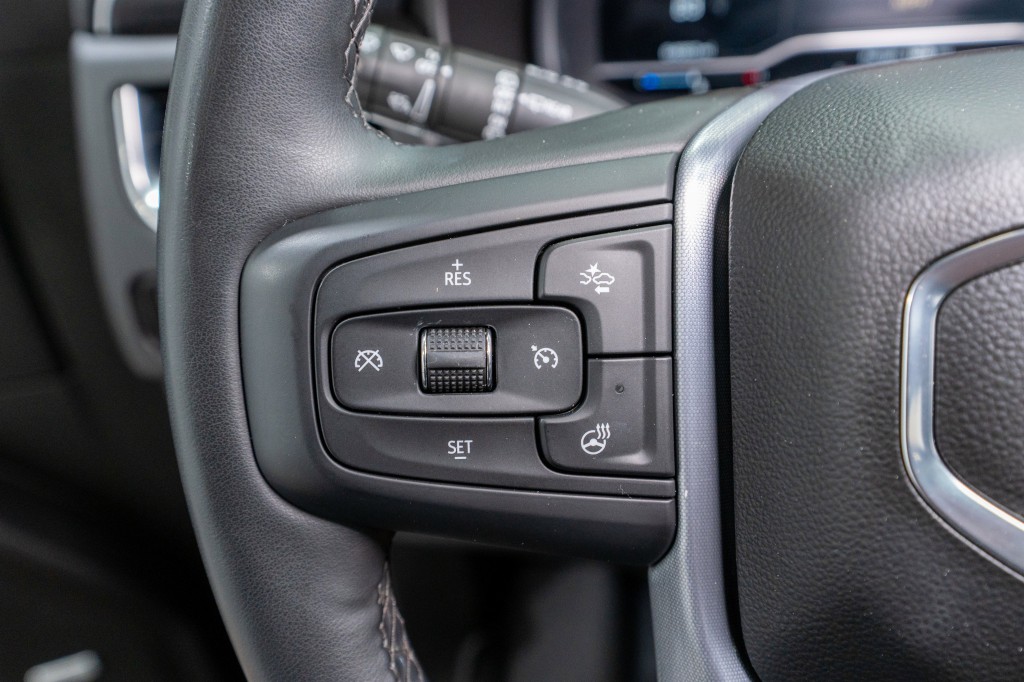 2023 GMC Yukon Image 28