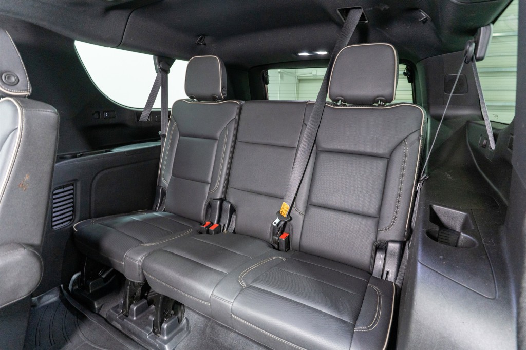 2023 GMC Yukon Image 34