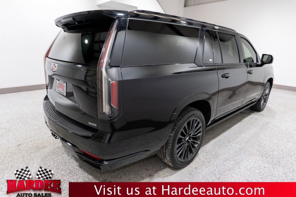 2023 Cadillac Escalade Image 5