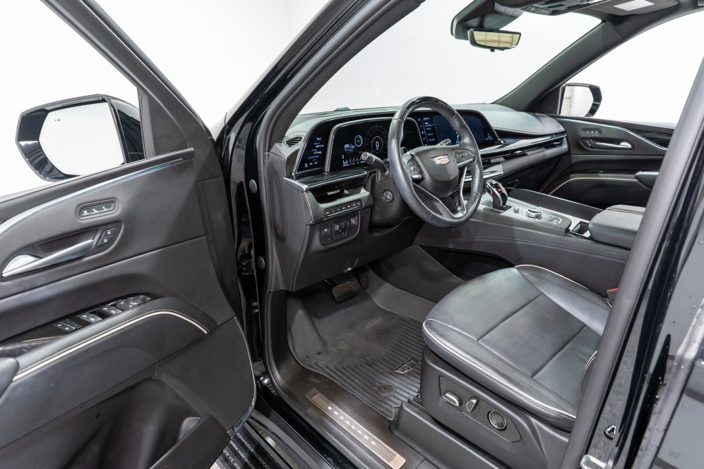 2023 Cadillac Escalade Image 13