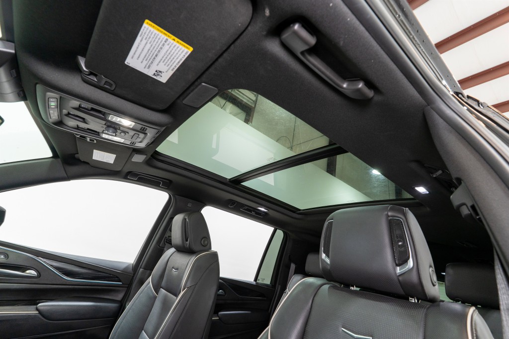 2023 Cadillac Escalade Image 18