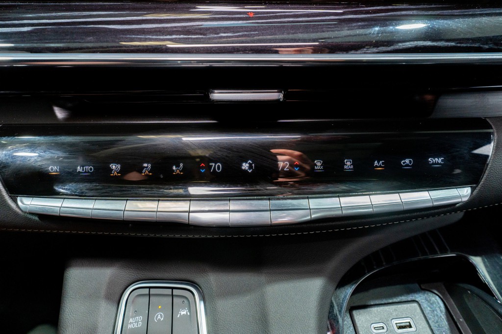 2023 Cadillac Escalade Image 25