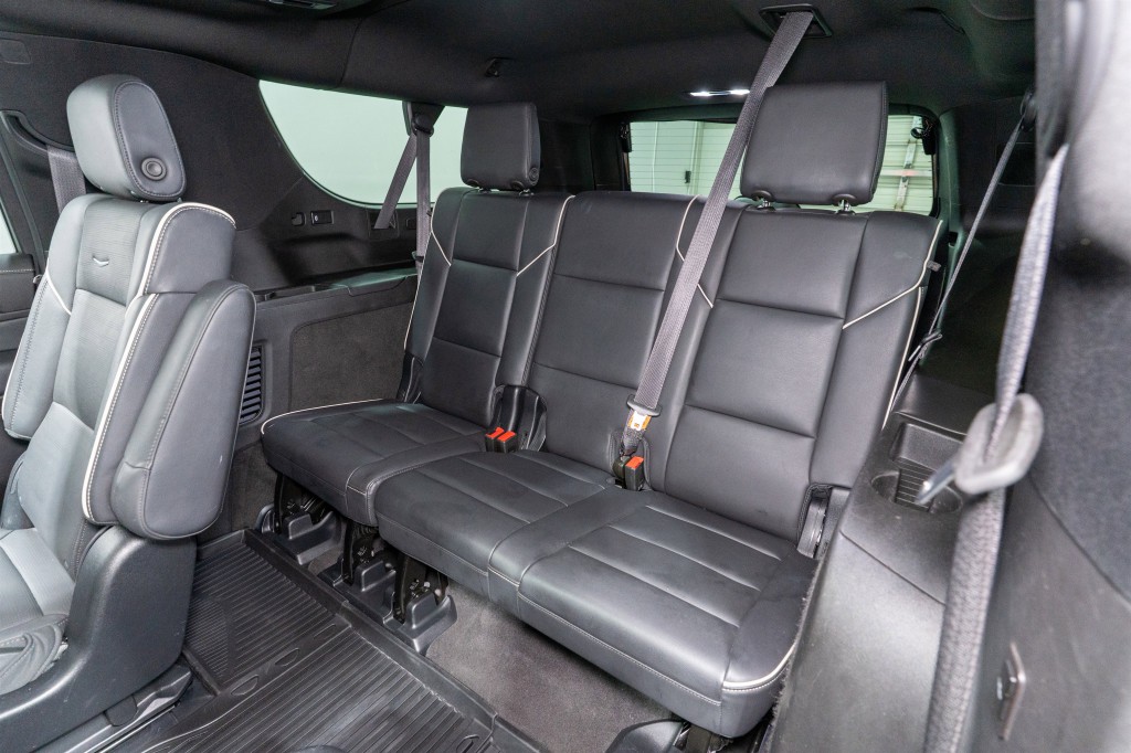 2023 Cadillac Escalade Image 39