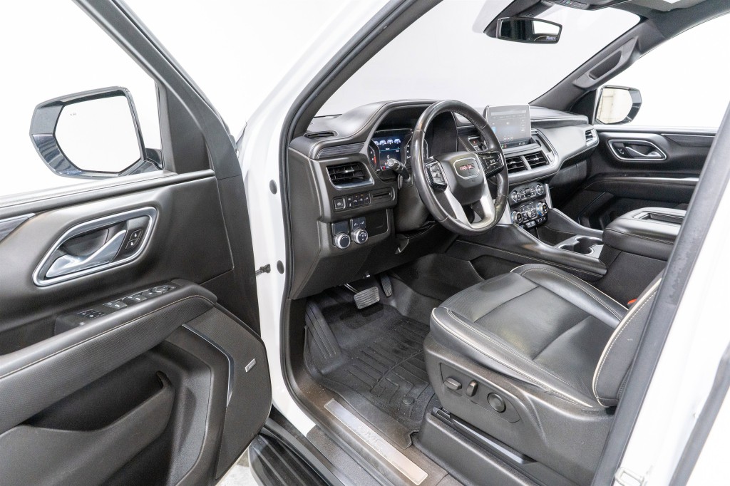 2021 GMC Yukon Image 12