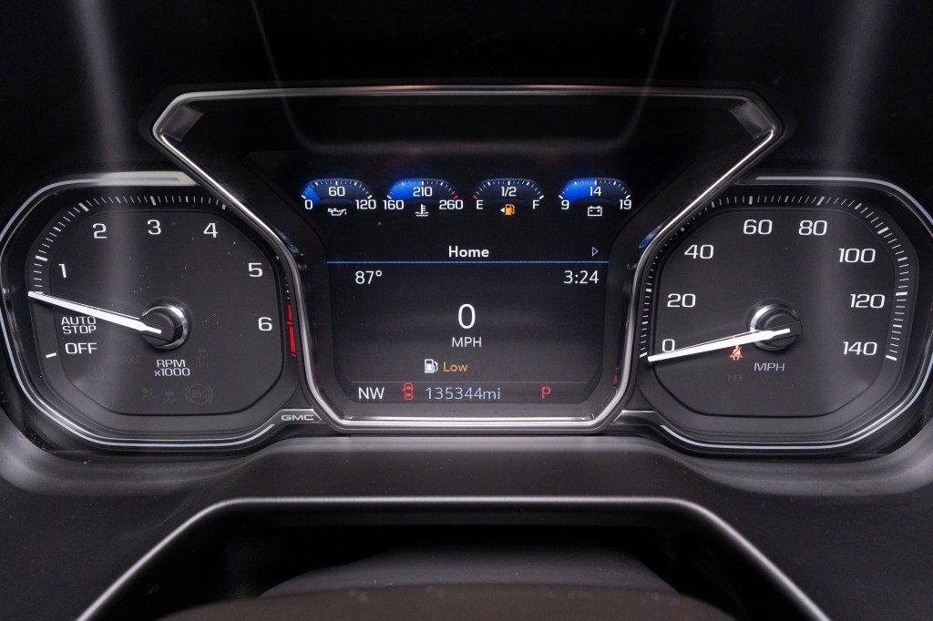 2021 GMC Yukon Image 25