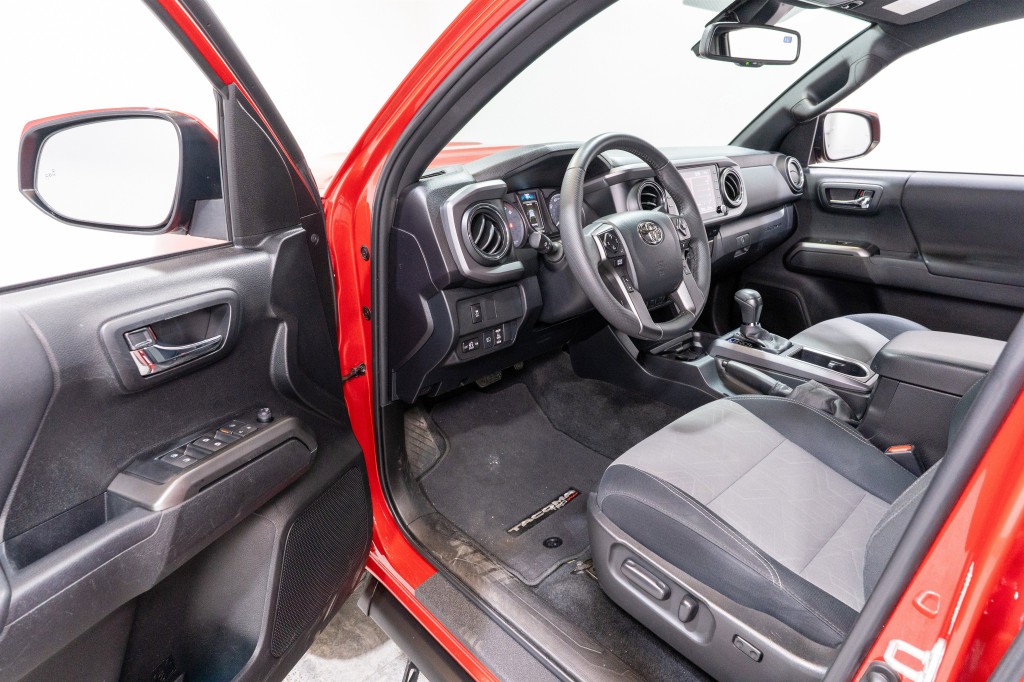 2023 Toyota Tacoma Image 13