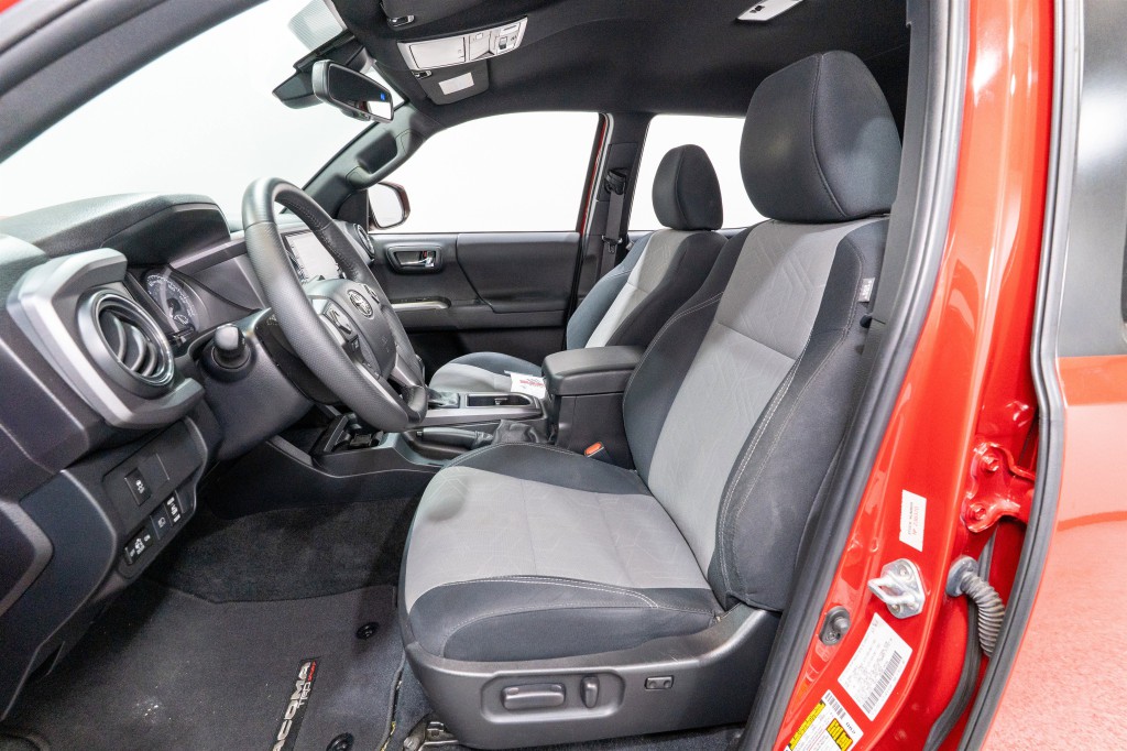 2023 Toyota Tacoma Image 16