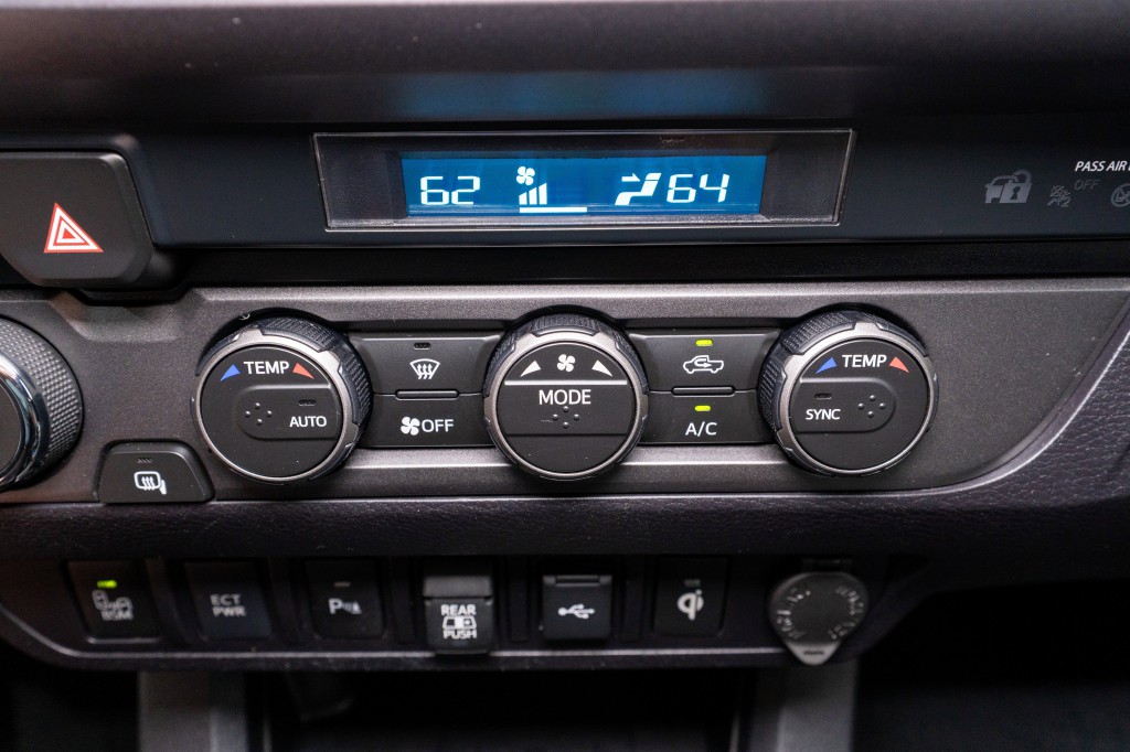 2023 Toyota Tacoma Image 21