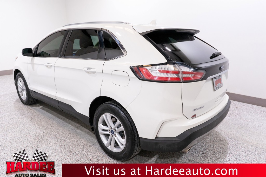 2020 Ford Edge Image 3