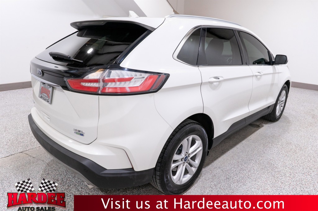 2020 Ford Edge Image 5