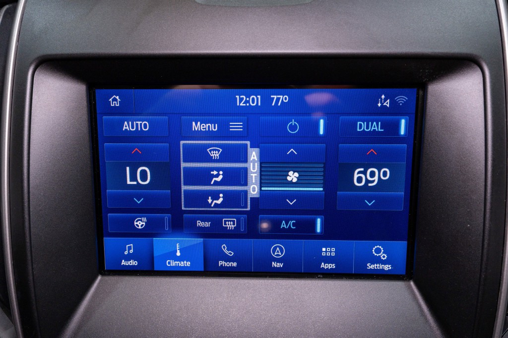 2020 Ford Edge Image 19