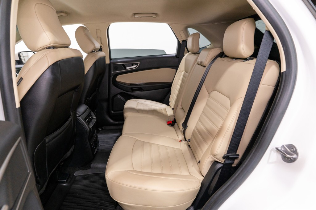 2020 Ford Edge Image 33