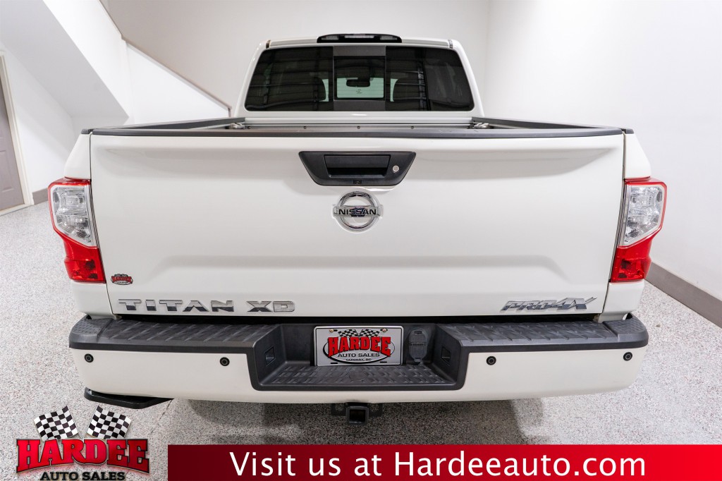 2019 Nissan Titan Image 4