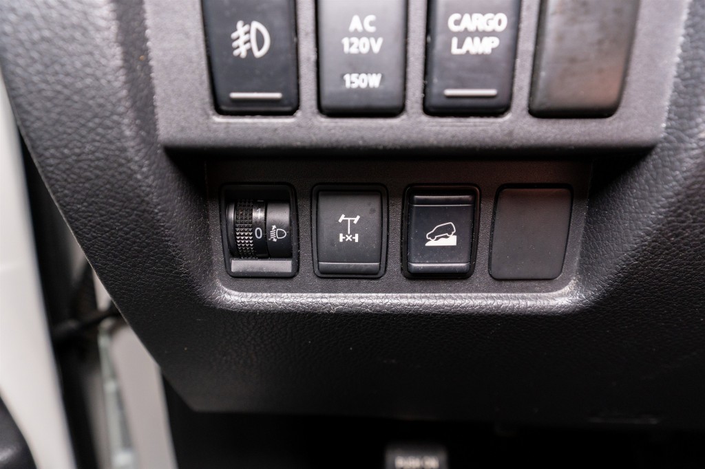 2019 Nissan Titan Image 35