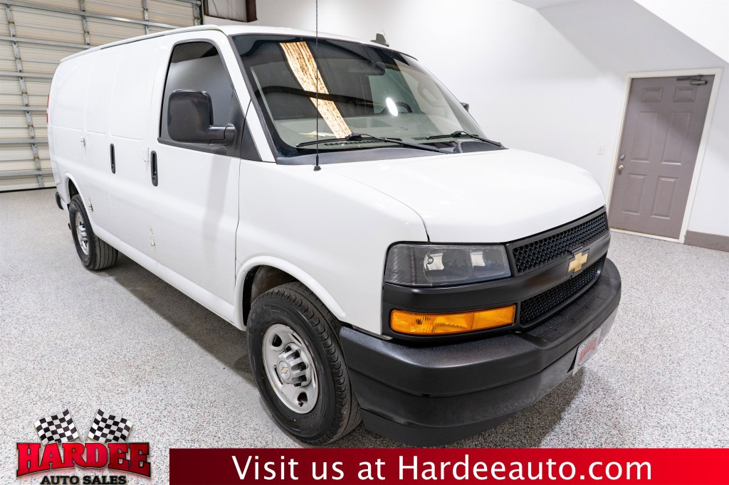 2021 Chevrolet Express Image 6