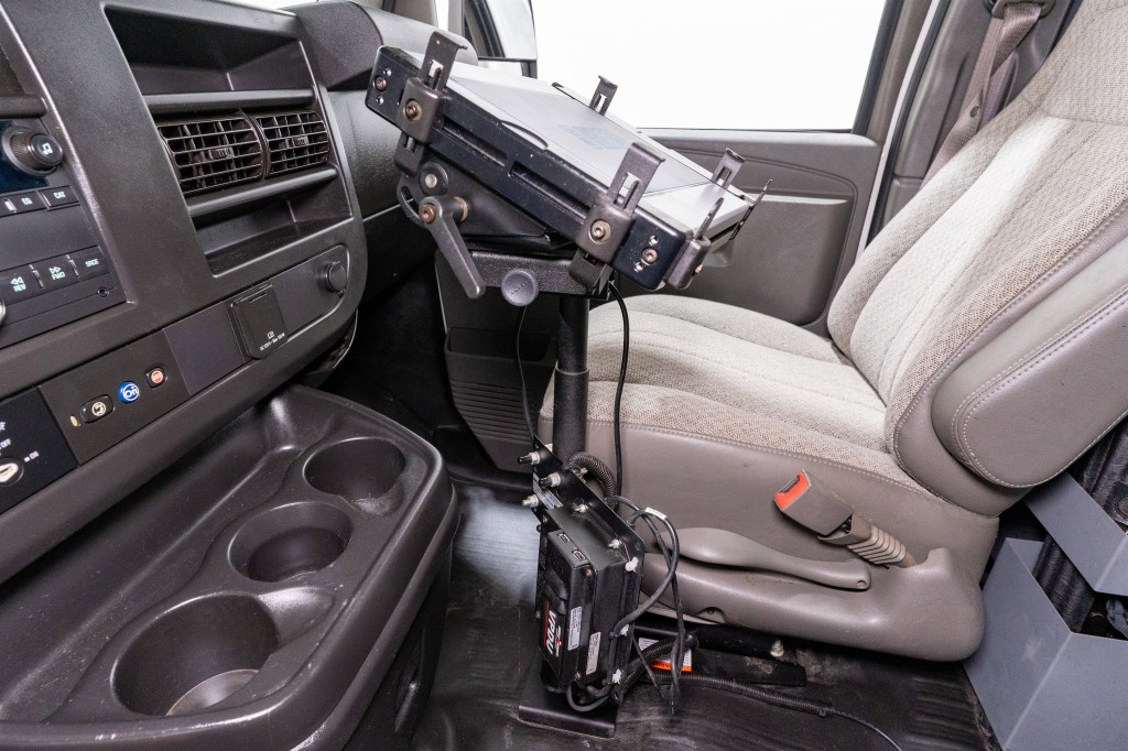 2021 Chevrolet Express Image 18